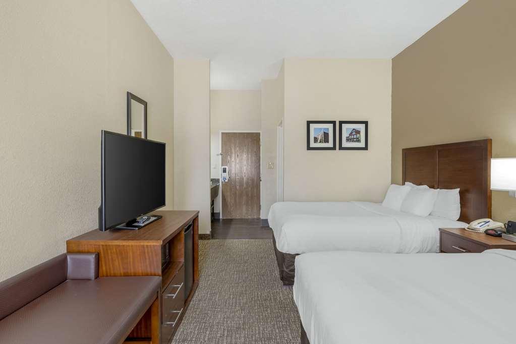 La Grange Comfort Inn & Suites חדר תמונה
