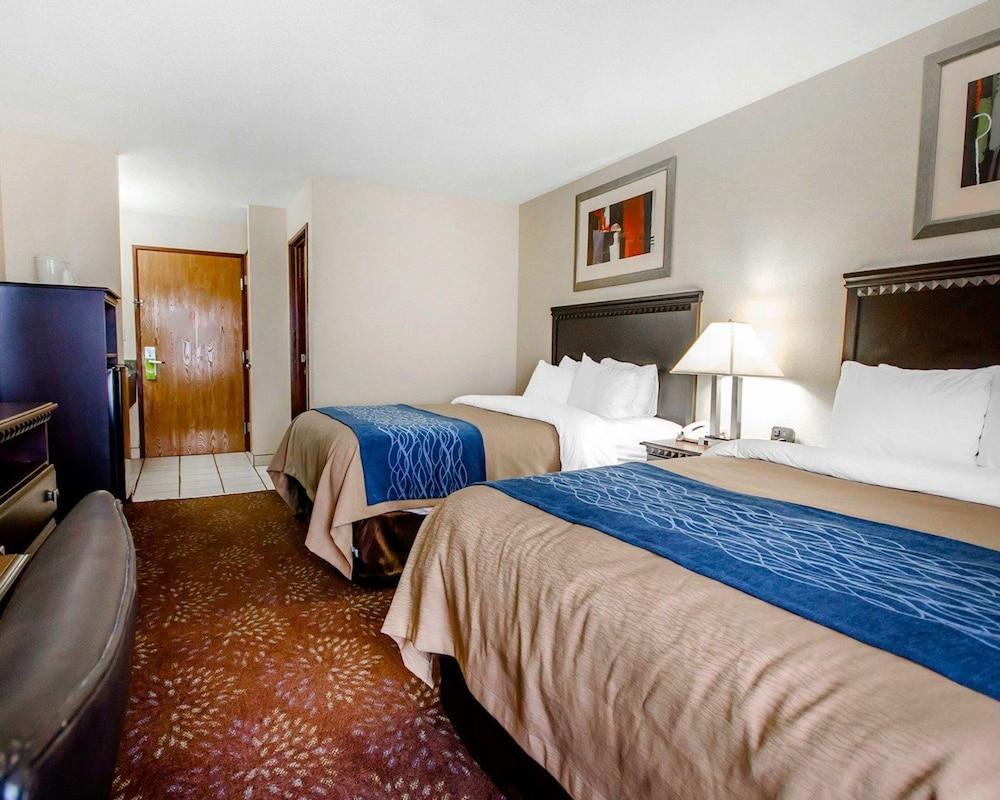 La Grange Comfort Inn & Suites מראה חיצוני תמונה