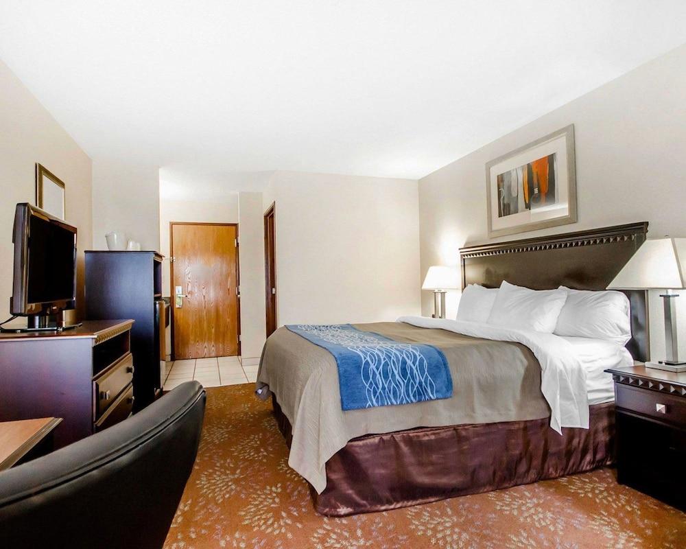 La Grange Comfort Inn & Suites מראה חיצוני תמונה