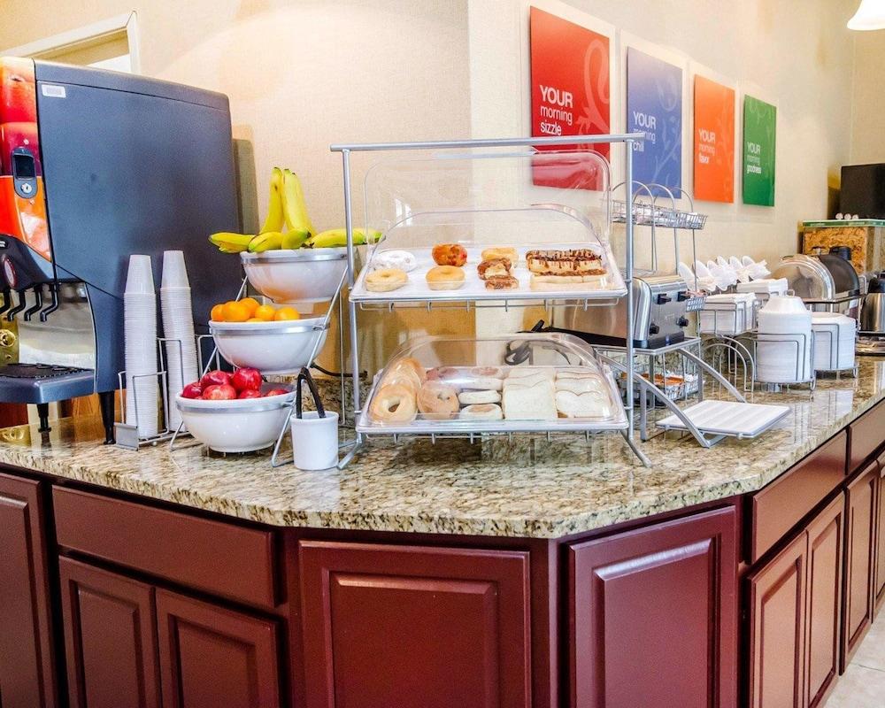 La Grange Comfort Inn & Suites מראה חיצוני תמונה