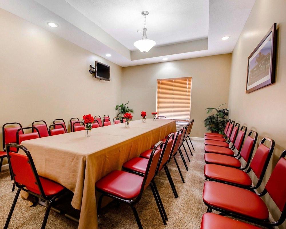 La Grange Comfort Inn & Suites מראה חיצוני תמונה