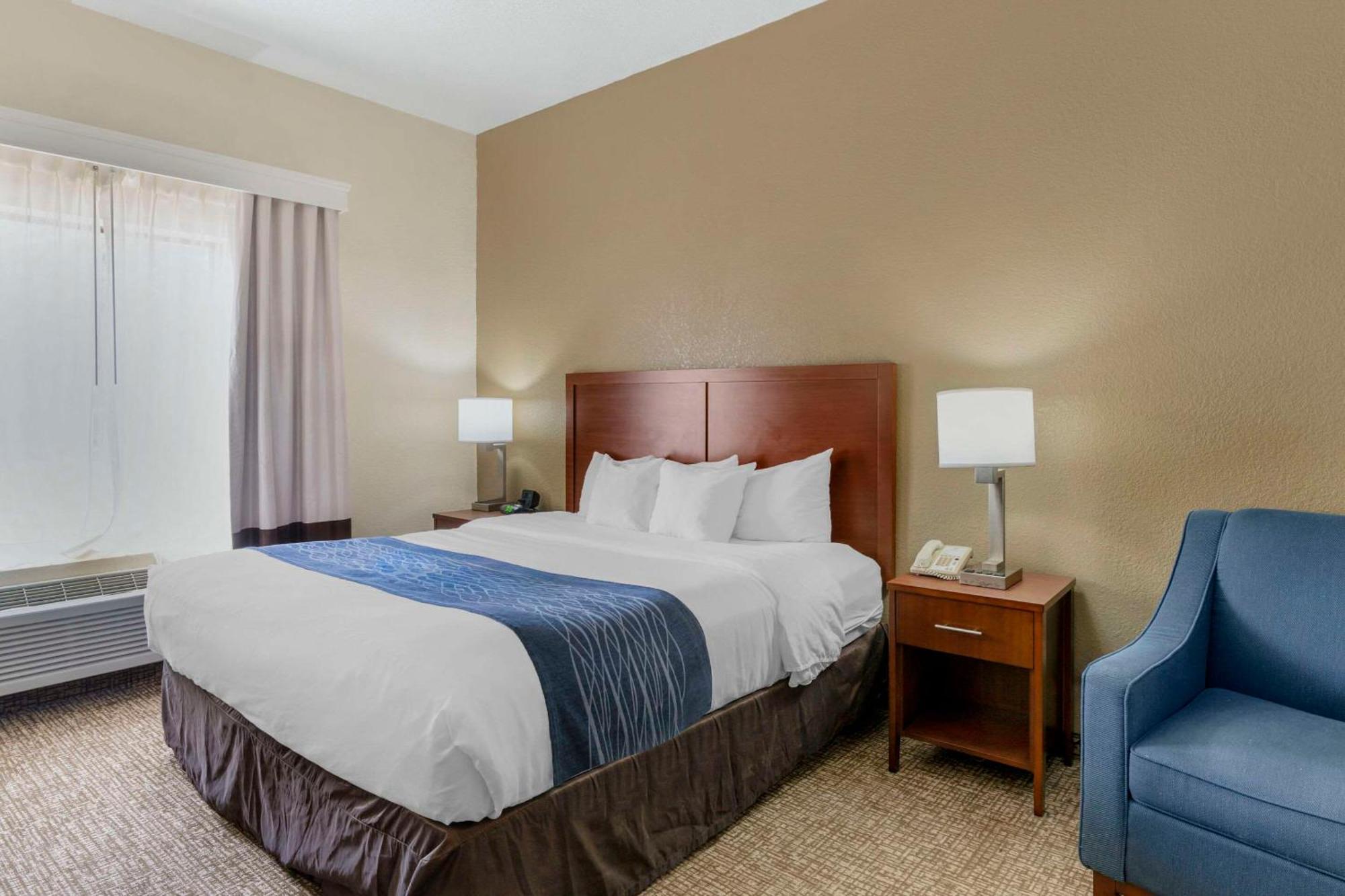 La Grange Comfort Inn & Suites מראה חיצוני תמונה