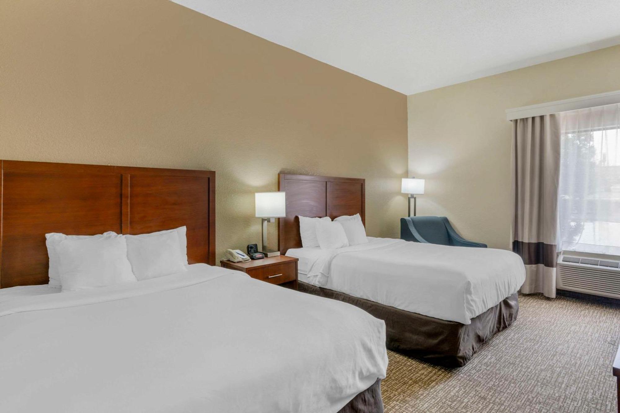 La Grange Comfort Inn & Suites מראה חיצוני תמונה