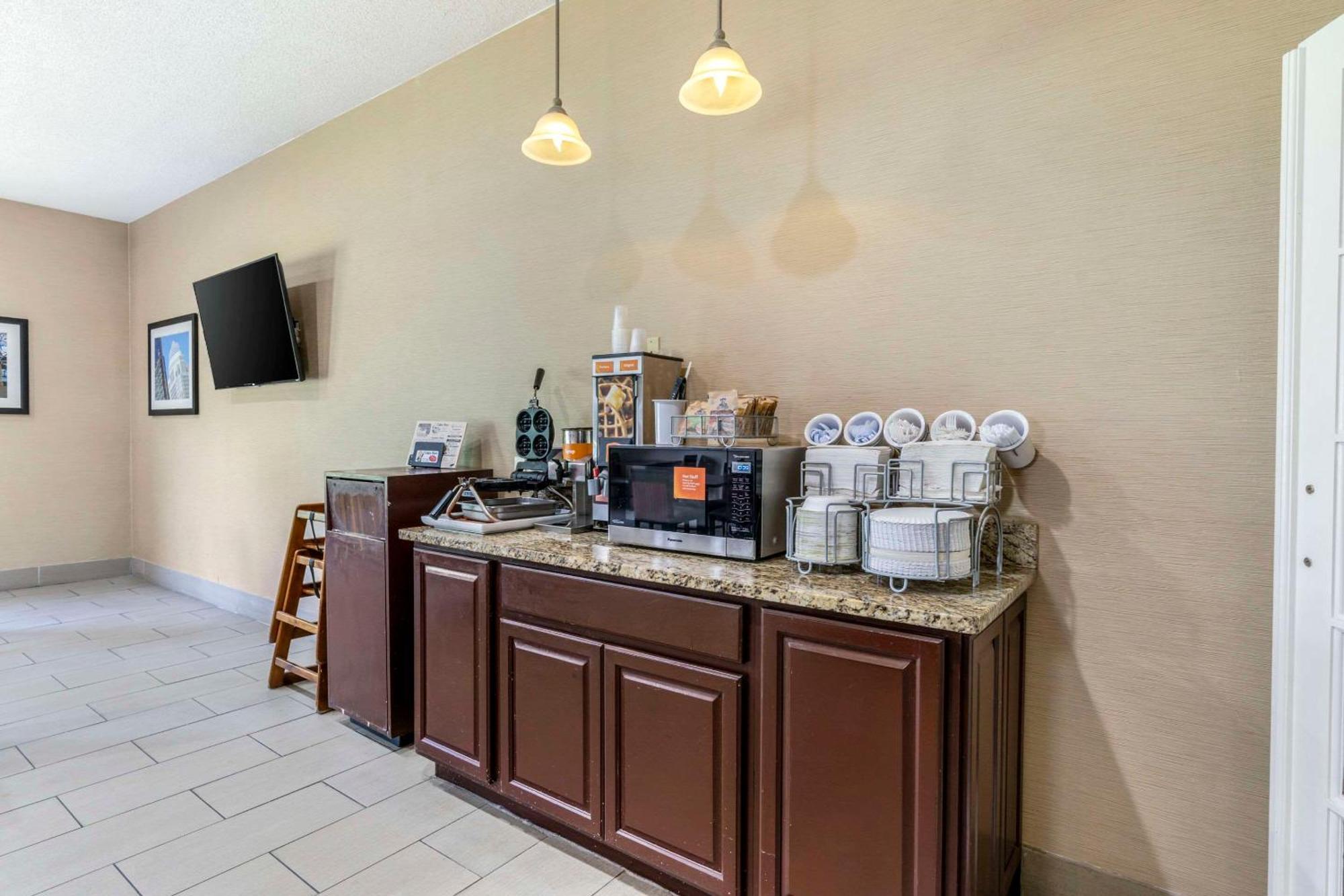 La Grange Comfort Inn & Suites מראה חיצוני תמונה